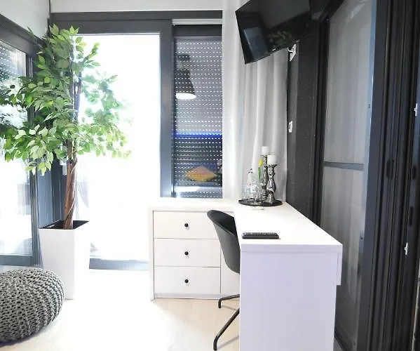 El Cava Готель Задар