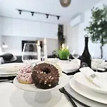 El Cava Готель